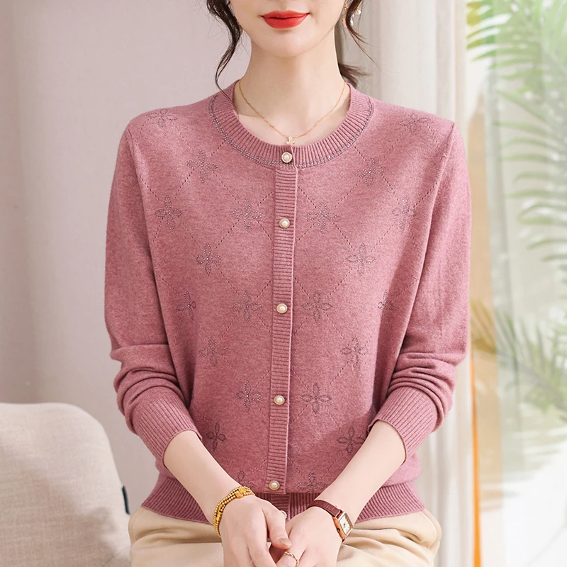 时尚妈妈秋装新款洋气圆领毛衣中年妇女针织打底衫中老年春秋上衣