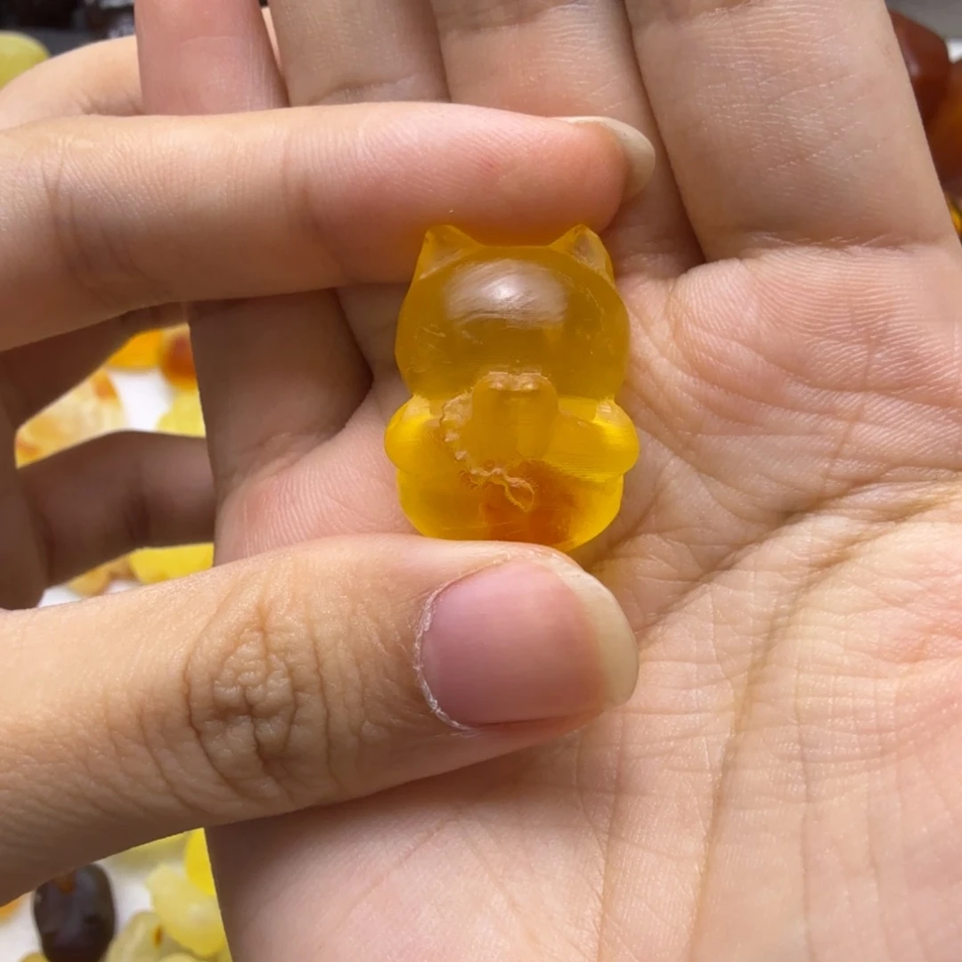 蜜蜡未镶嵌珠宝奇石