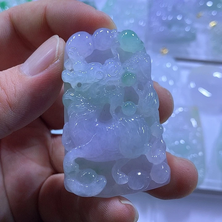 颈饰未镶嵌翡翠天然翡翠A货吊坠