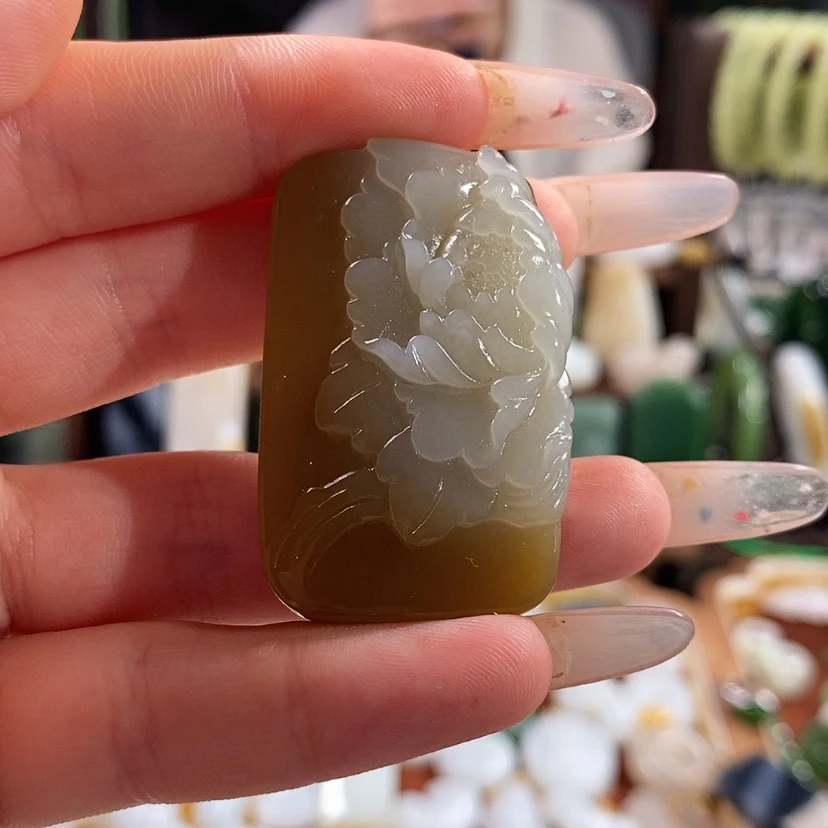 【闪购商品】和田玉未镶嵌吊坠(赠链)