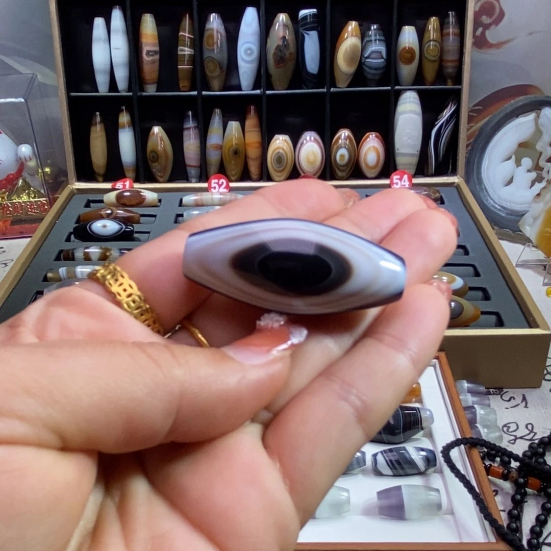 合金颈饰玛瑙/玉髓食****灵