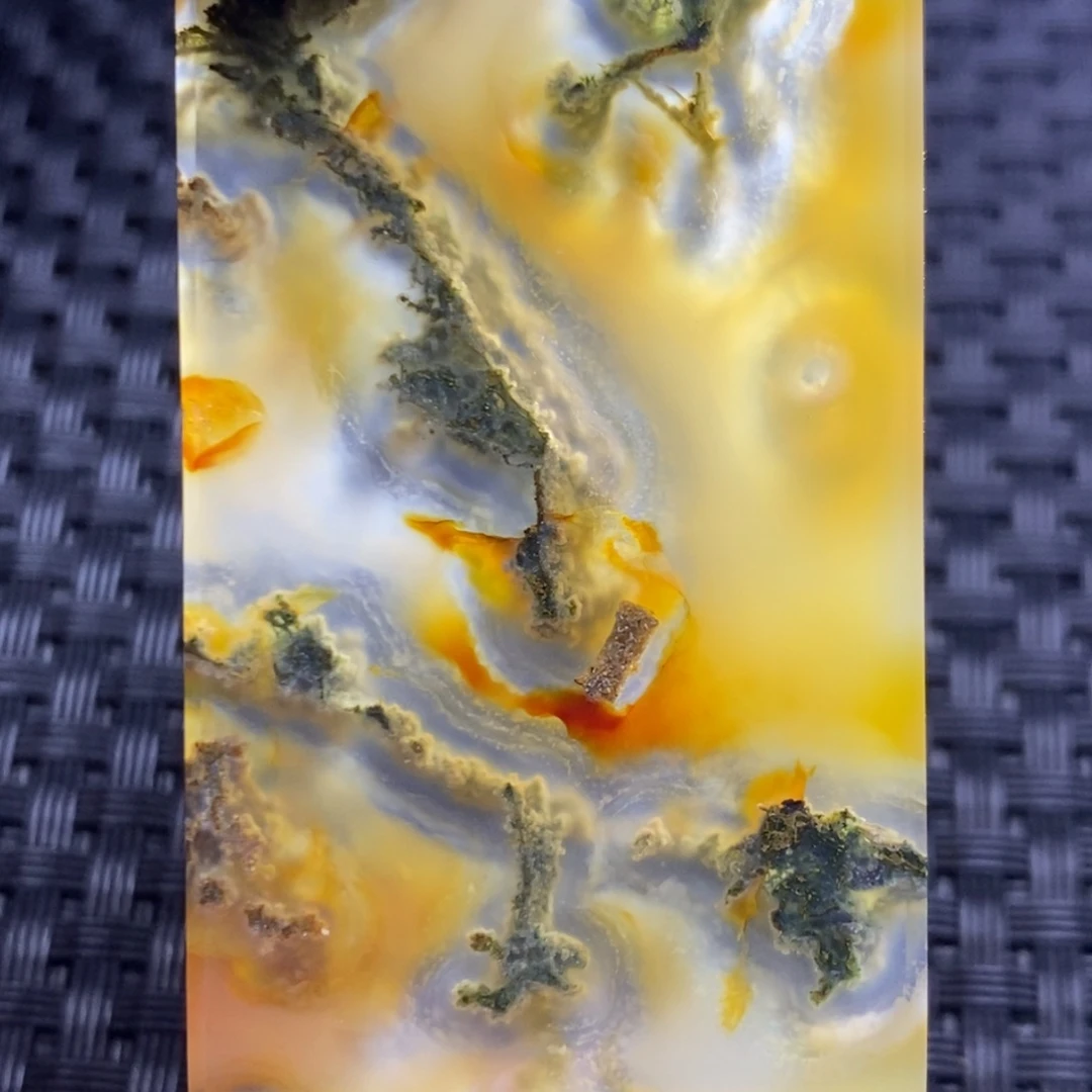 遛***哥玛瑙/玉髓未镶嵌颈饰