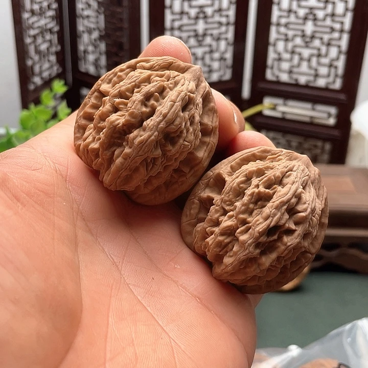 文玩核桃把件虎头