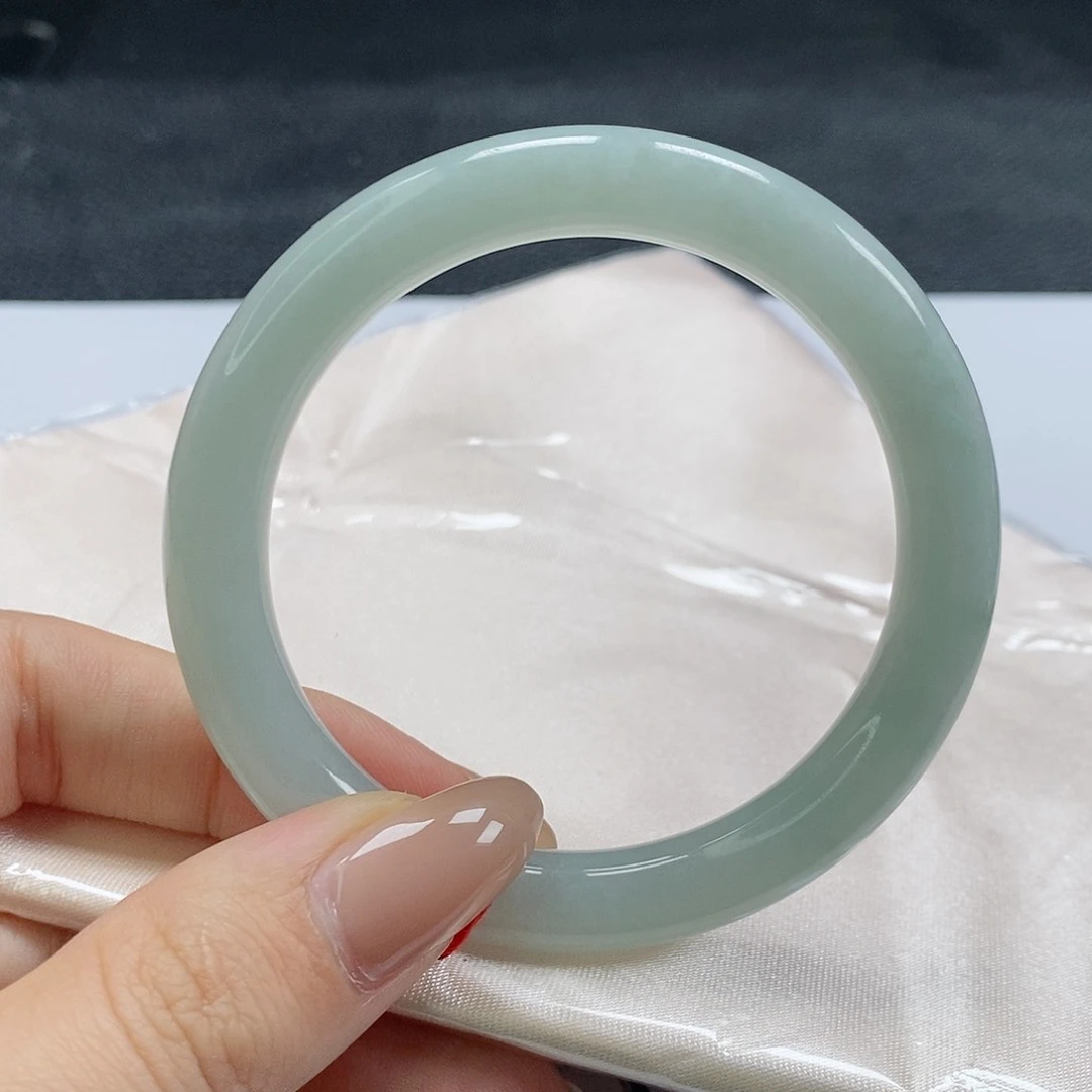 【闪购商品】翡翠手镯（圆镯）未镶嵌422号