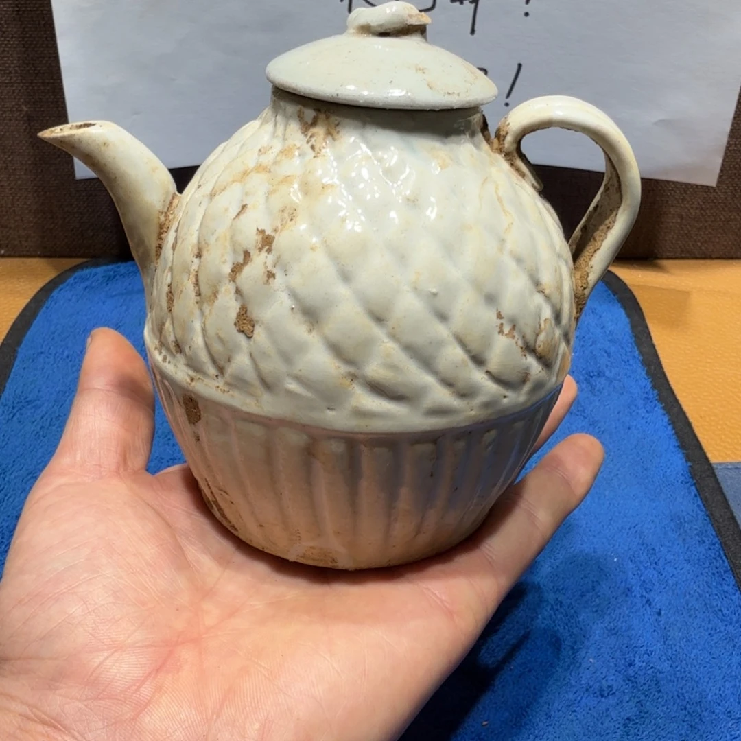 陶其他漂亮的小瓷瓶子