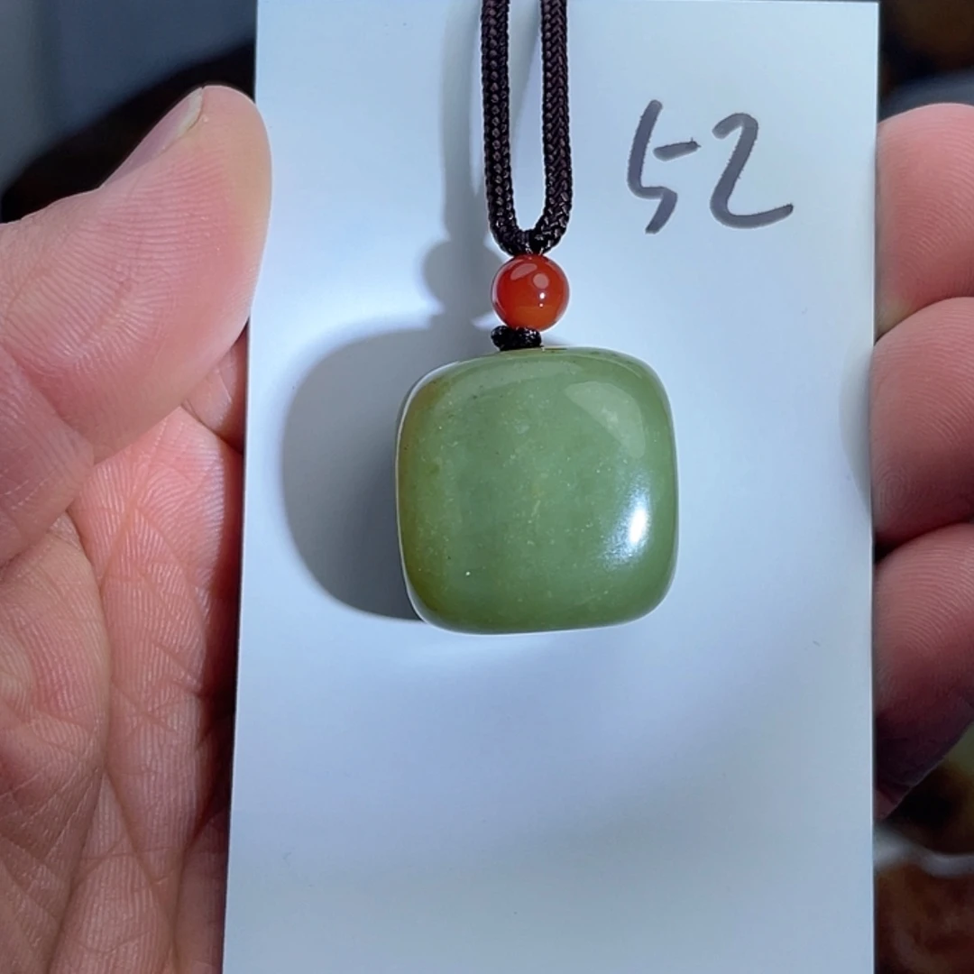 【闪购商品】和田玉未镶嵌颈饰暖**?