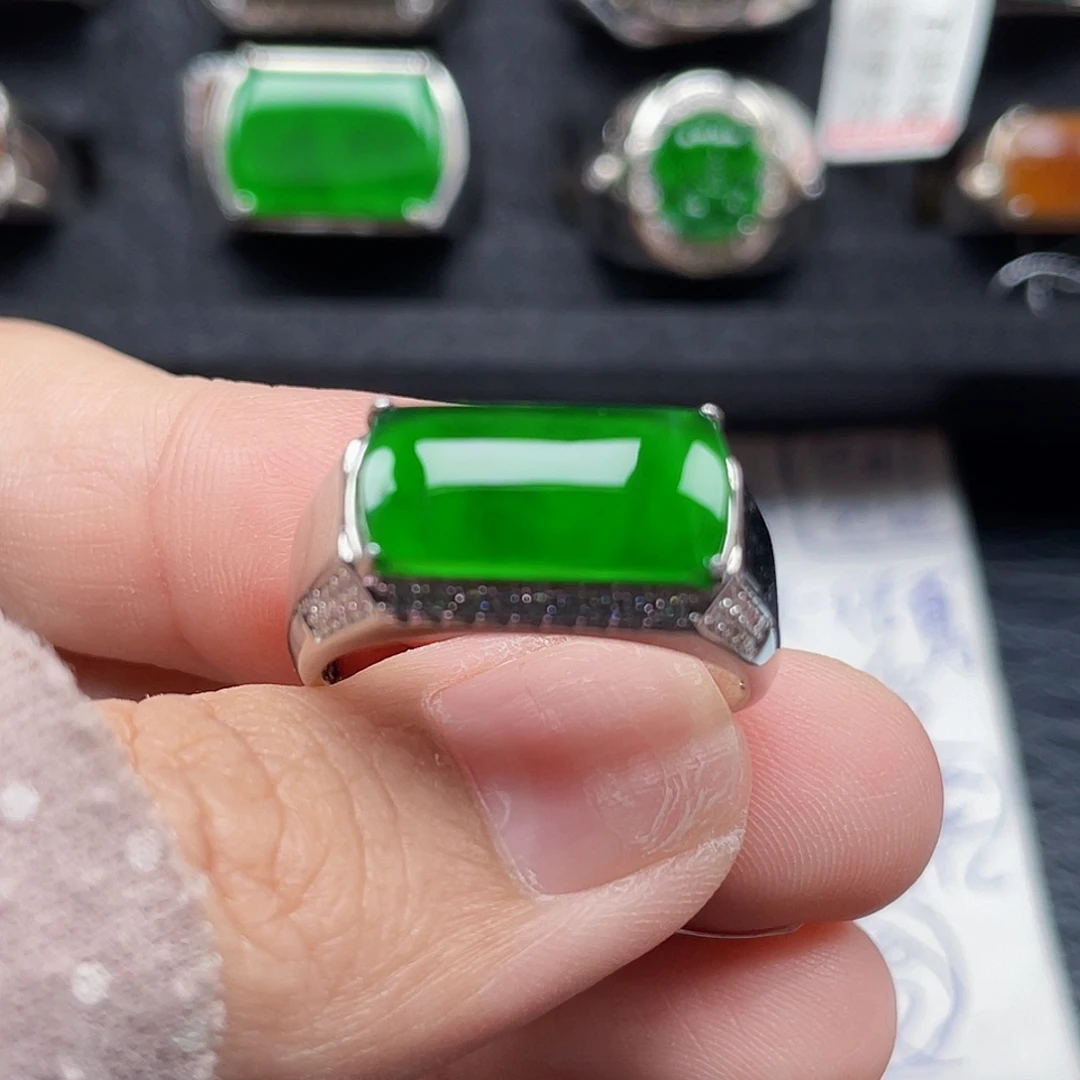 翡翠戒指银S925镶嵌天然a货翡翠没运费险3202