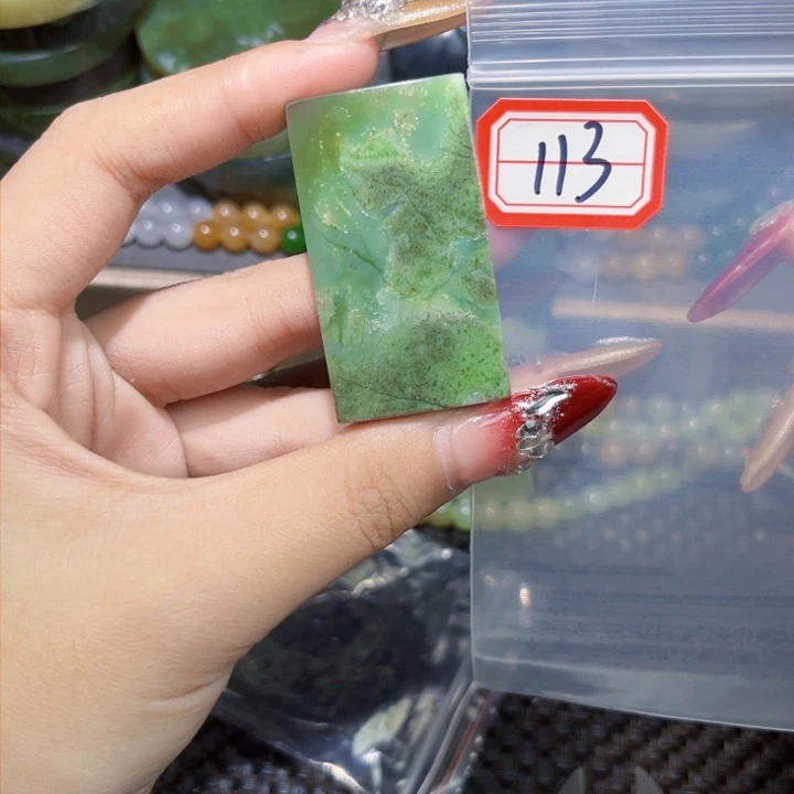 和田玉和田玉边角料随机发未镶嵌