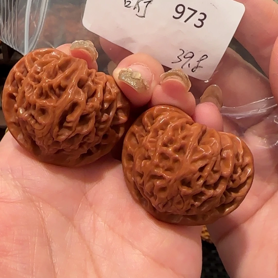 桃核吊坠开****宫灯39精品