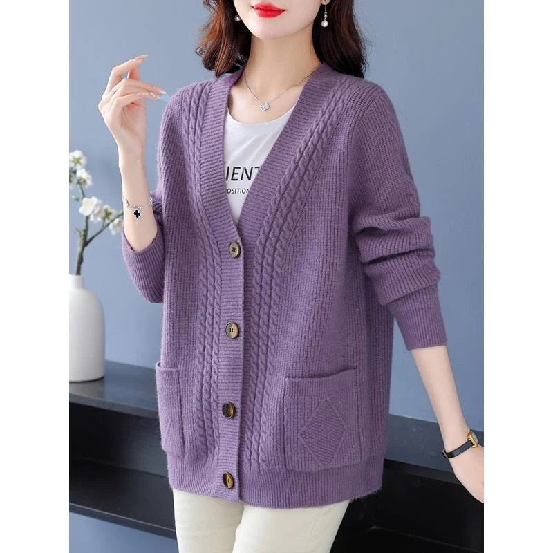 新款妈妈春秋装针织开衫外搭V领上衣中老年女士加肥大码毛衣外套