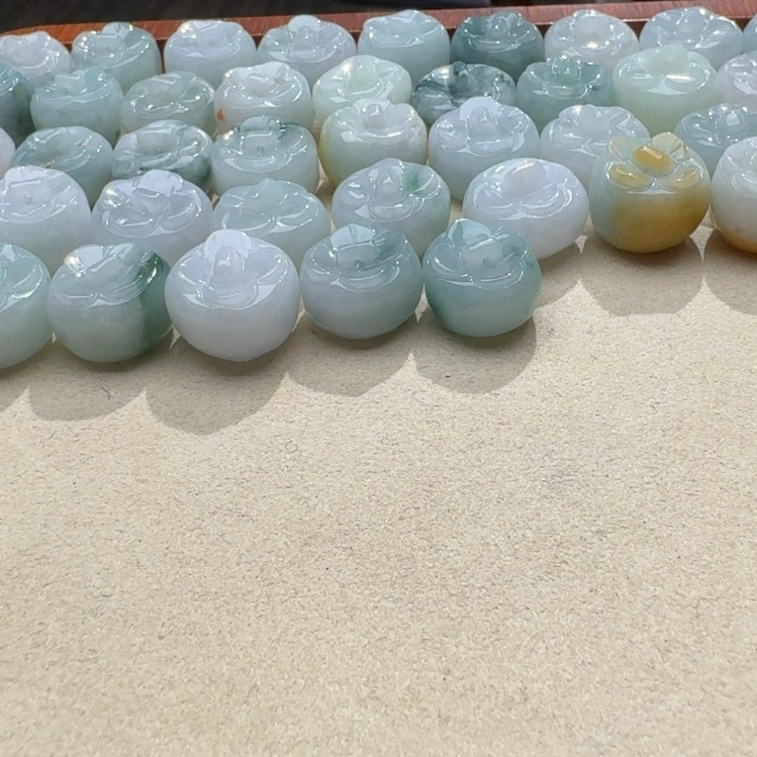 未镶嵌挂件翡翠福利1个，不包邮，拍一单邮费发货