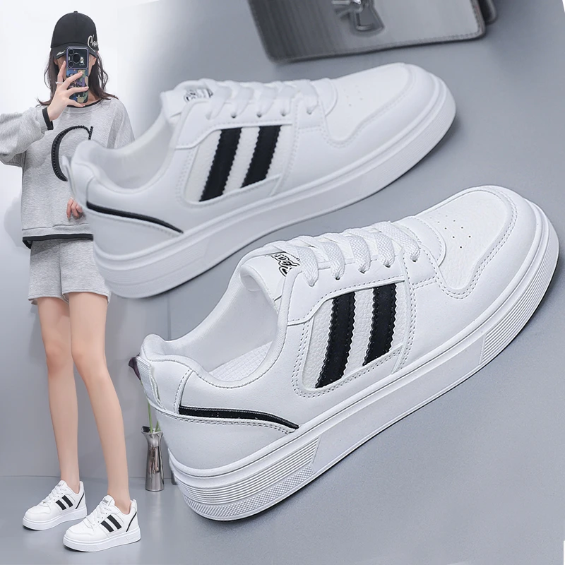 小白鞋女款2025秋季新款爆款百搭透气春秋运动厚底休闲软底板鞋潮