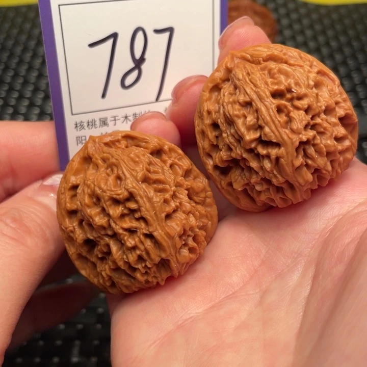 文玩核桃把件39南疆石787
