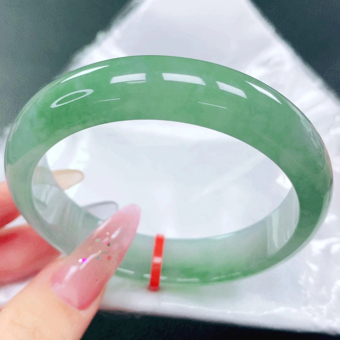 翡翠未镶嵌手镯57