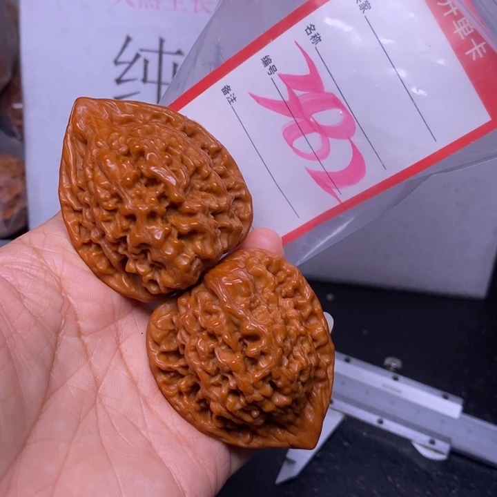 文玩核桃把件382，44官帽