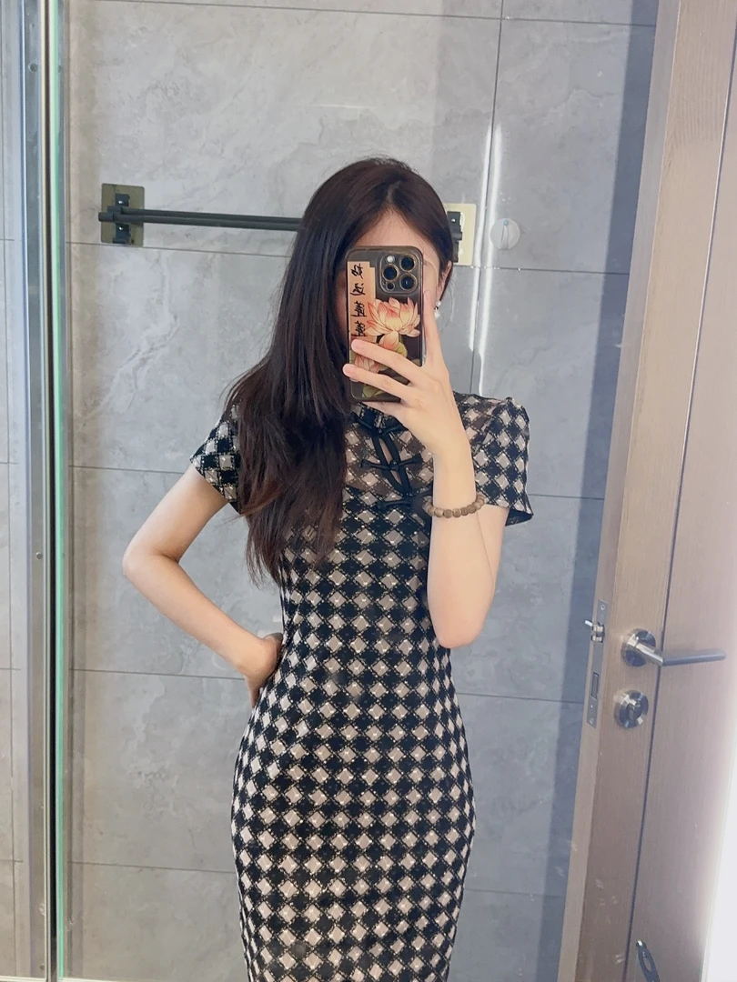 新中式国风改良旗袍长裙高端精致轻奢高级感大方得体盘扣连衣裙春