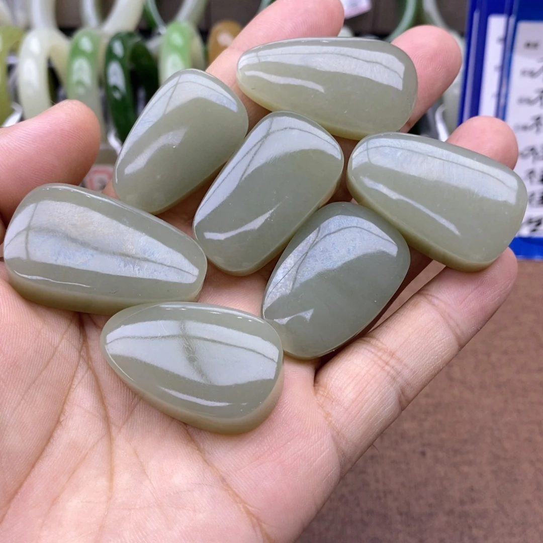 和田玉未镶嵌吊坠(不含链)