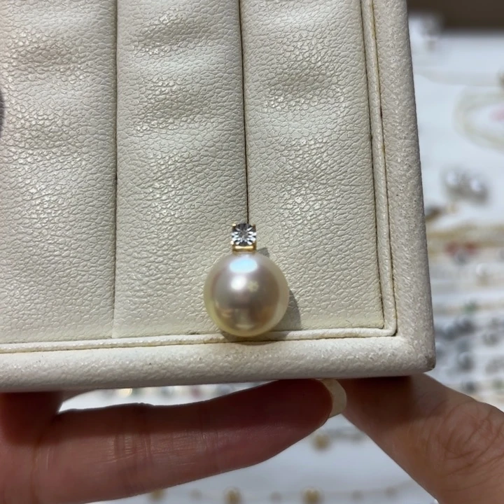 海水珍珠18K金镶嵌颈饰