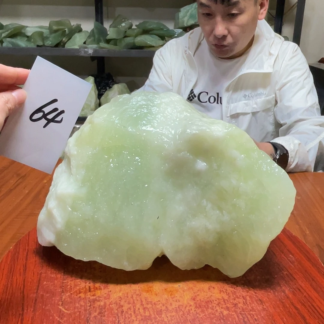 蛇纹石玉未镶嵌原石