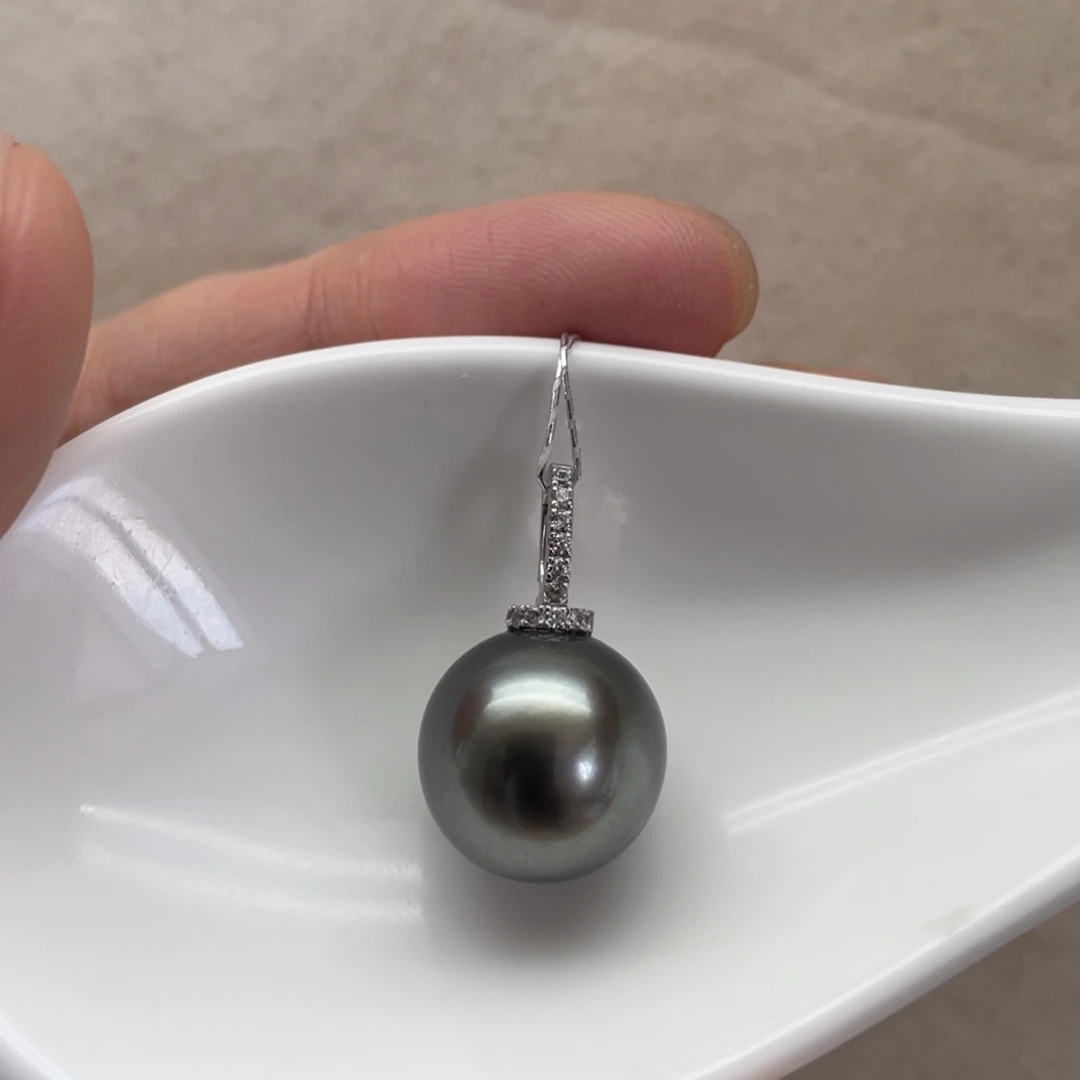 海水珍珠颈饰18K金镶嵌13.3mm