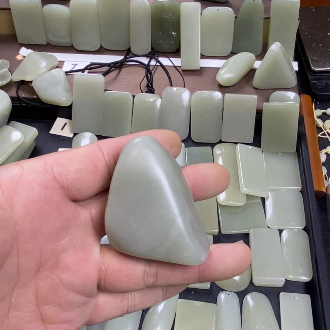 颈饰未镶嵌和田玉龙*～07