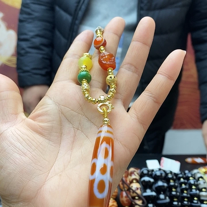 玛瑙/玉髓合金颈饰