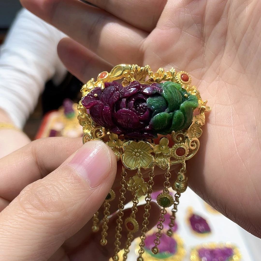 锦纶铁合金戒指红宝