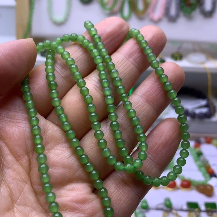 和田玉（碧玉）未镶嵌手链