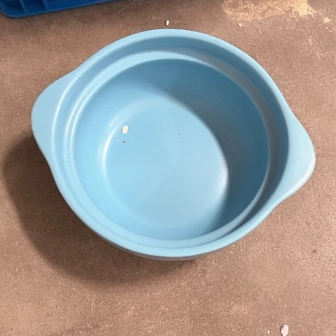 微瑕，明火，口径16厘米，高度6.5拖釉针孔变形无盖