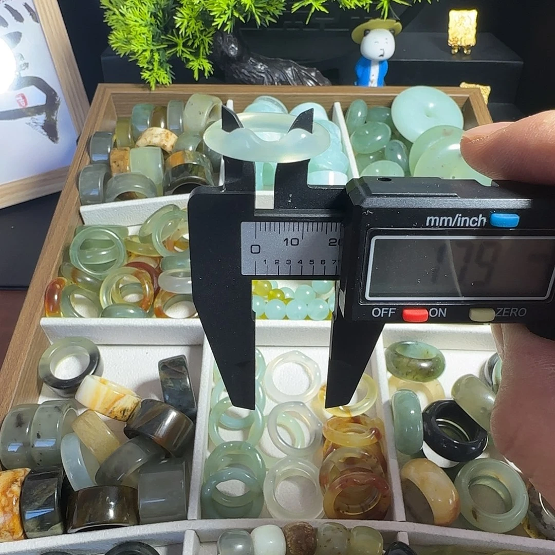 蛇纹石玉未镶嵌戒指19