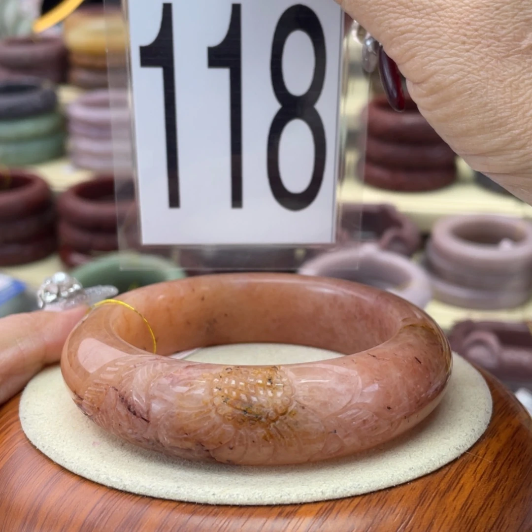 【闪购商品】石英质玉手镯未镶嵌