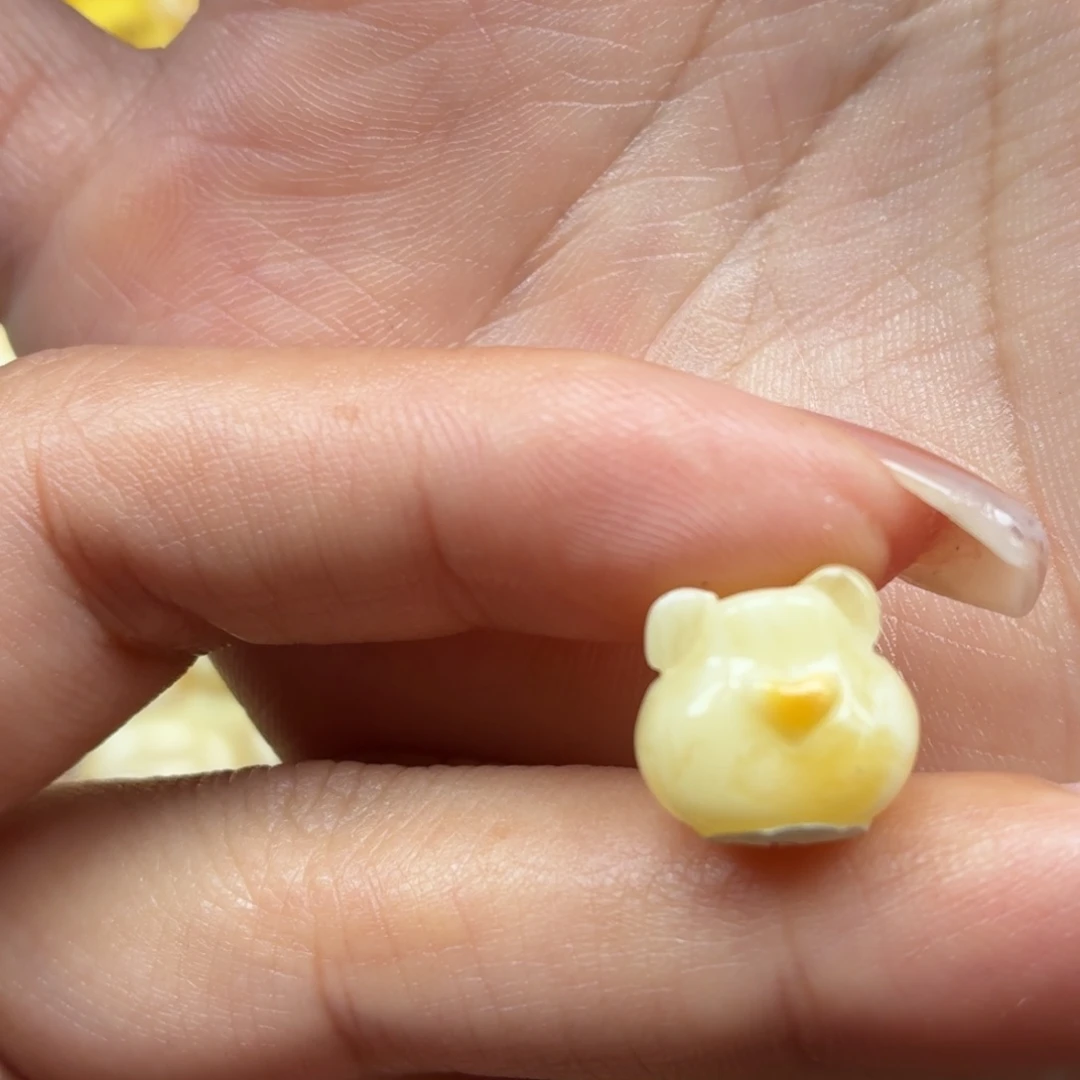 琥珀未镶嵌裸石蜜蜡