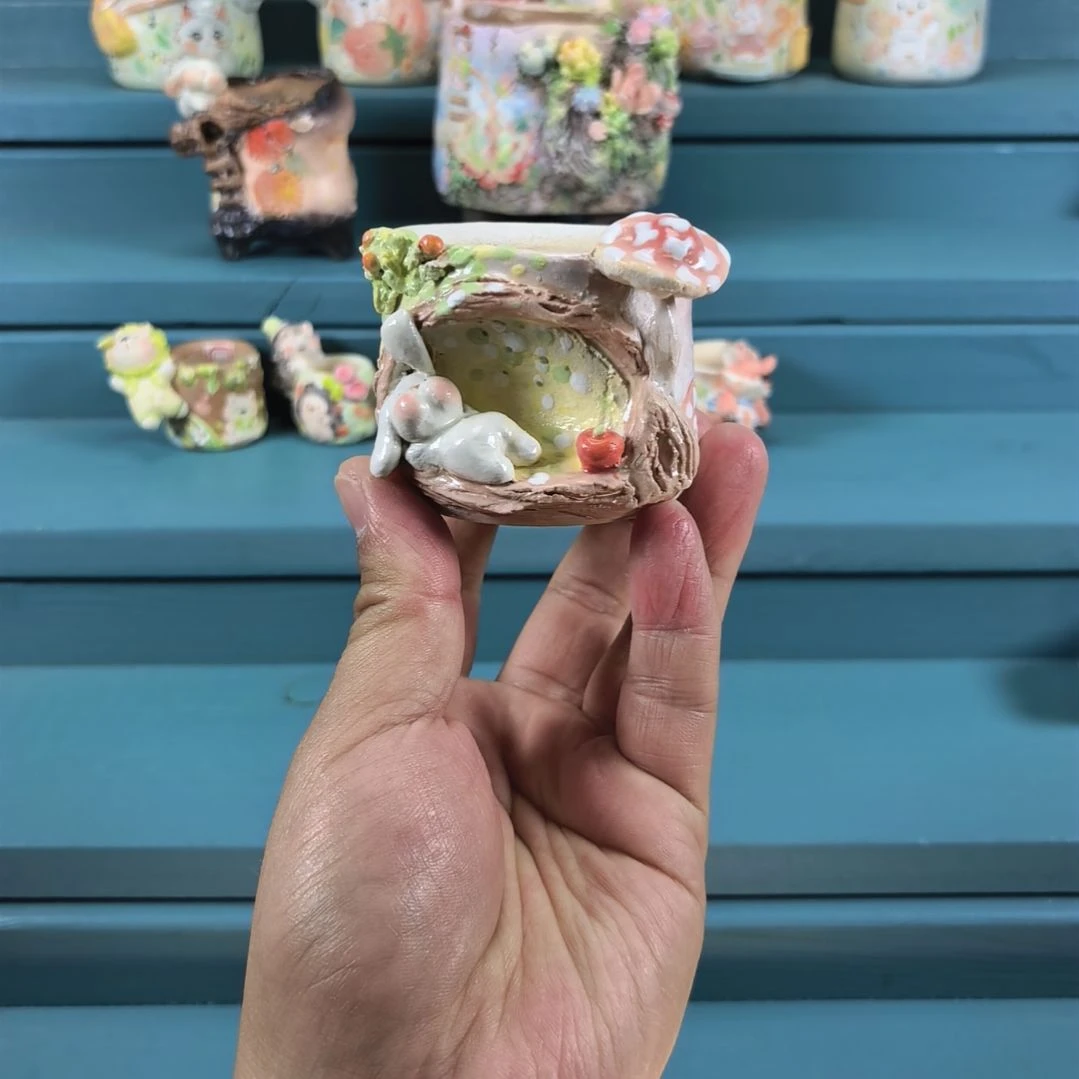 睡兔大蘑菇 手绘多肉花盆