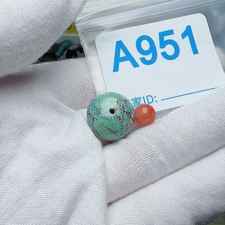 未镶嵌南红玛瑙珠宝奇石