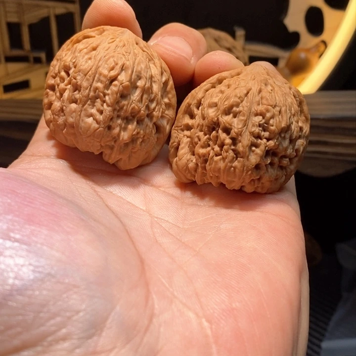 文玩核桃把件梁*超40矮天残大窝4022号