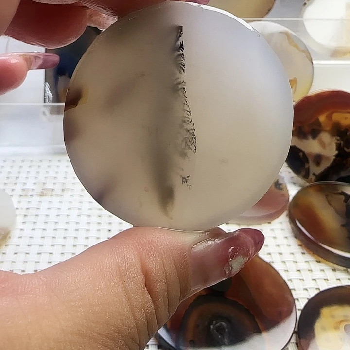 玛瑙/玉髓未镶嵌珠宝奇石