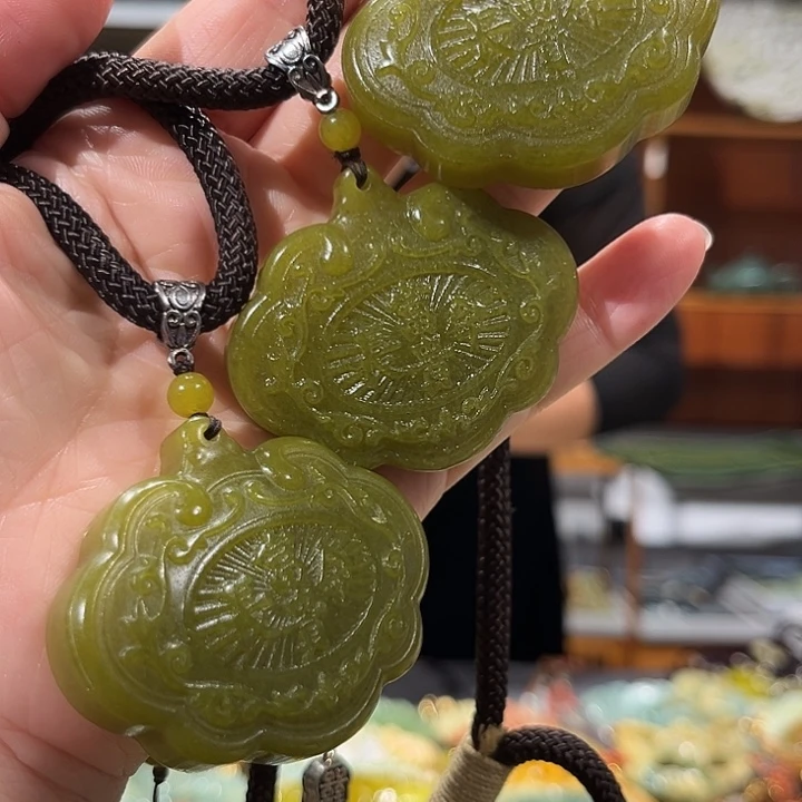 未镶嵌岫玉毛衣链