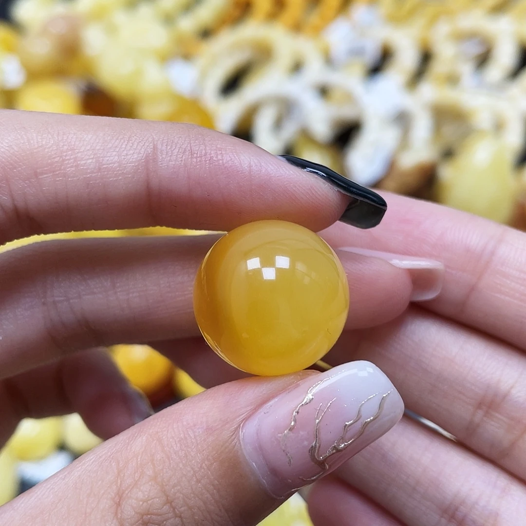琥珀未镶嵌裸石18.4mm鸡油黄圆珠蜜蜡 花粉