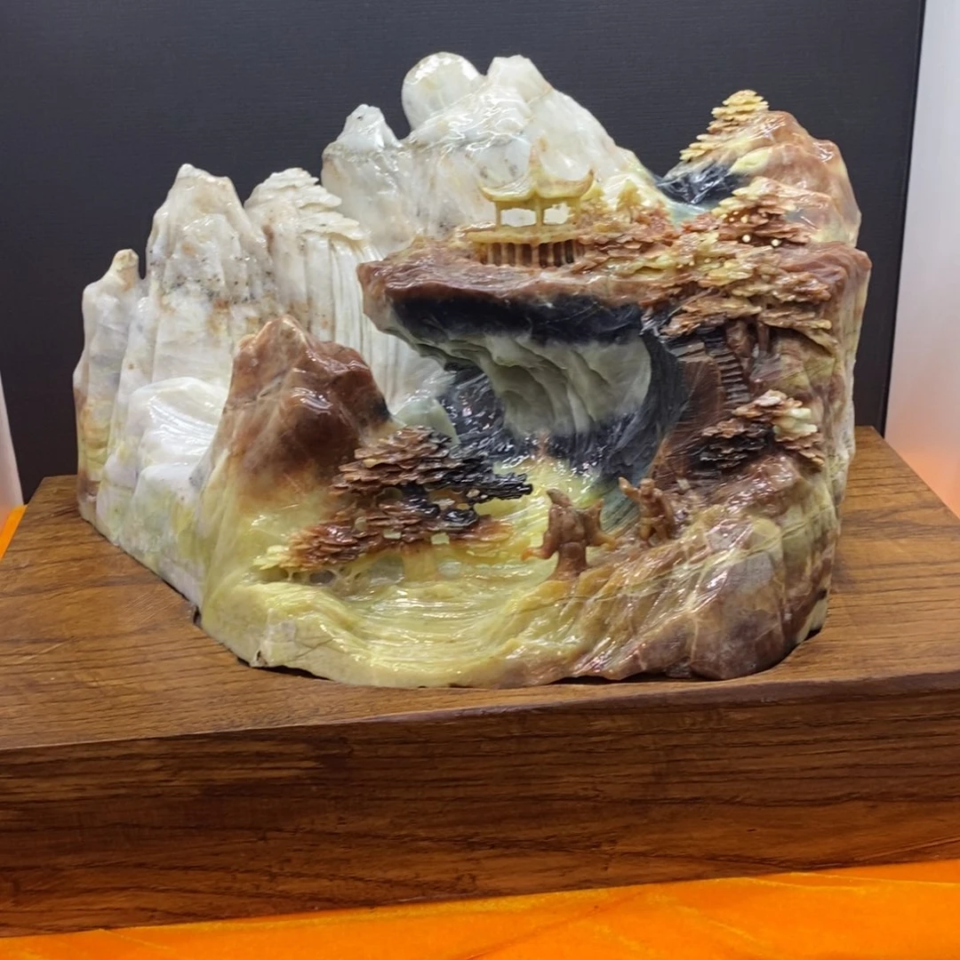 蛇纹石玉（覆膜）珠宝奇石未镶嵌墨**律