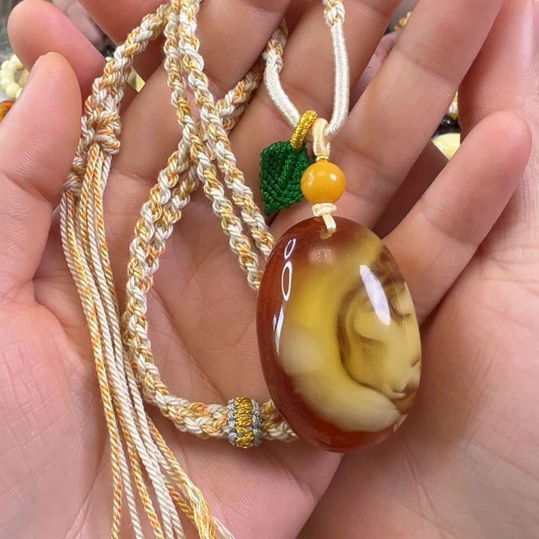 蜜蜡裸石未镶嵌蜜蜡