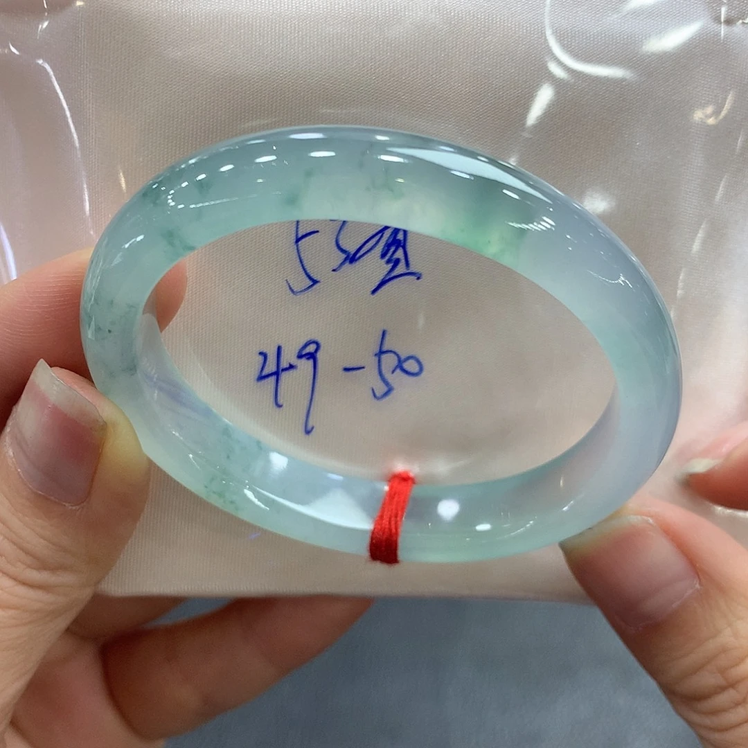 翡翠未镶嵌手镯53贵妃