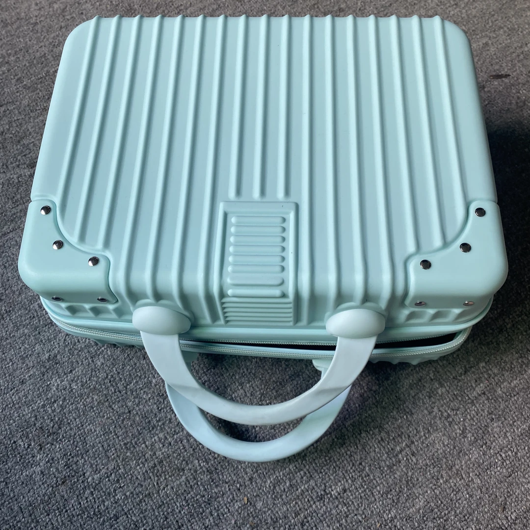 新款14寸化妆品收纳箱