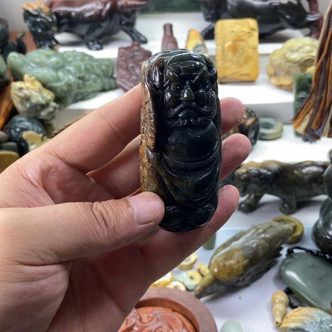 岫岩河磨玉（透闪石质玉）未镶嵌把件