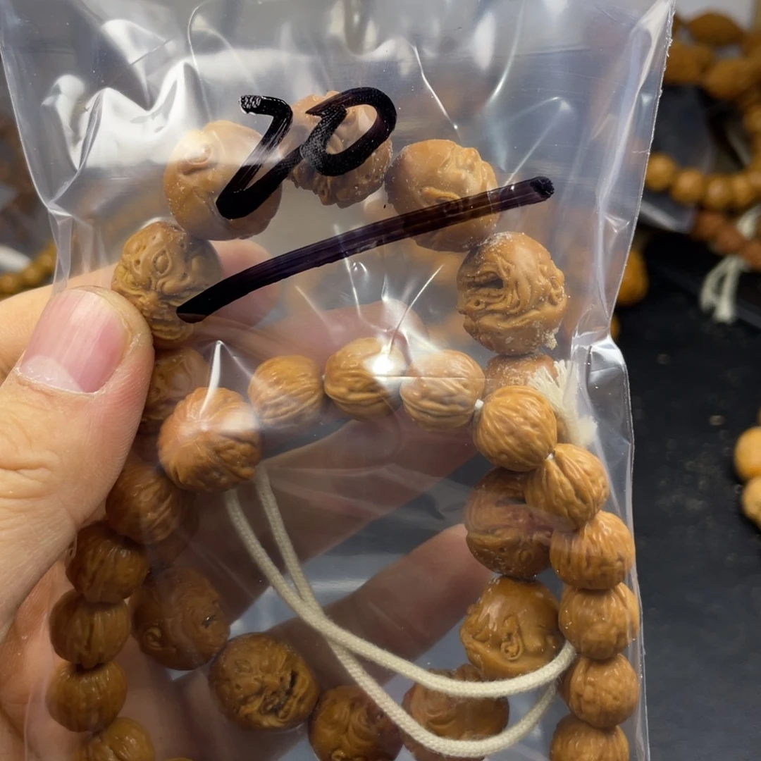 猴头核桃吊坠嗯……