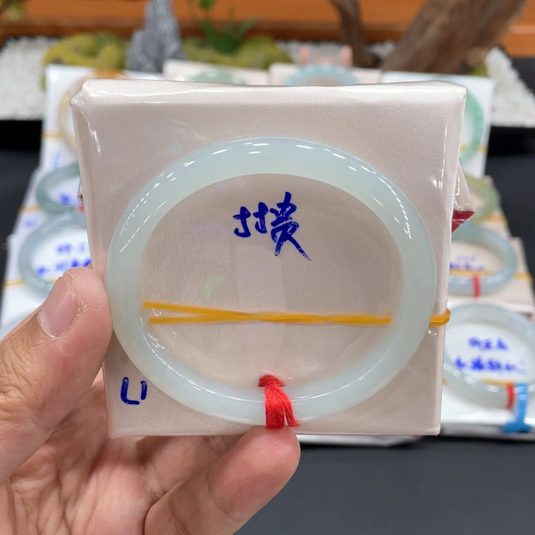未镶嵌手镯翡翠缅甸翡翠