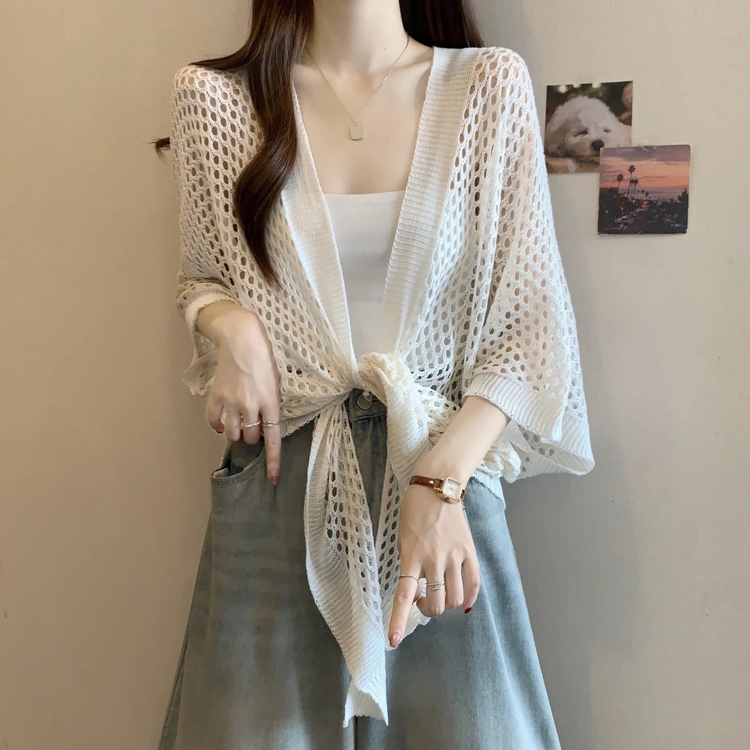 大码白色冰丝防晒开衫女夏季薄款外搭镂空罩衫斗篷小披肩上衣胖mm