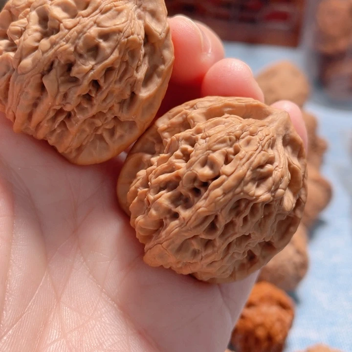 布****哇37尺寸四眼虎头全品骨质好