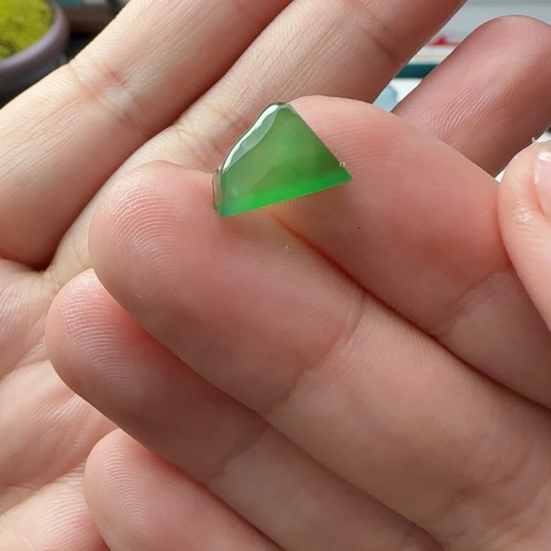 定制翡翠未镶嵌材料