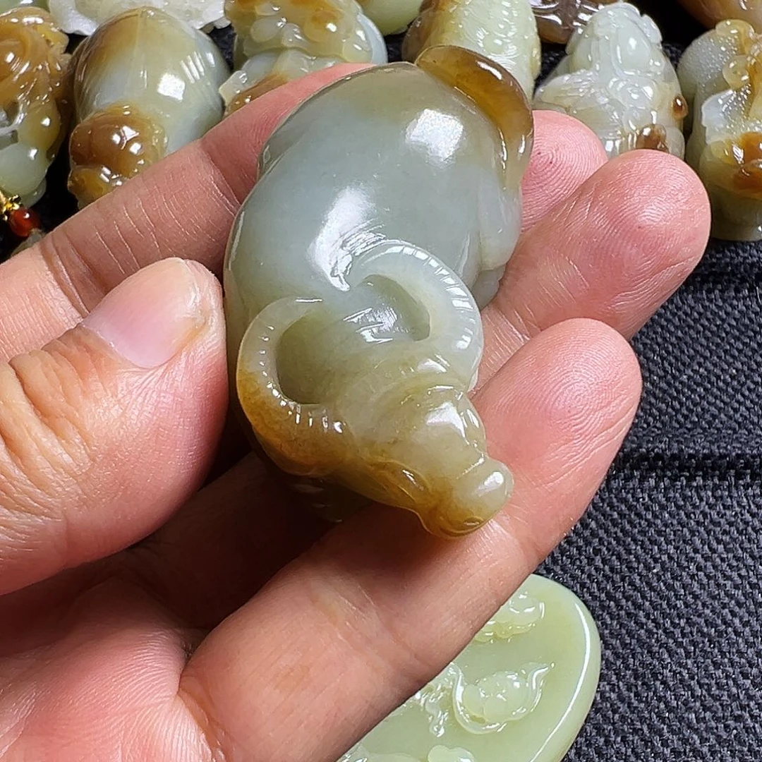 和田玉未镶嵌吊坠(不含链)