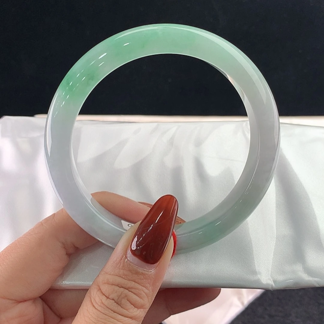 【闪购商品】未镶嵌手镯翡翠正63.5